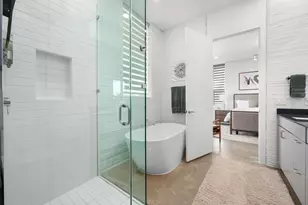 221 Lone Ranger Trl, Georgetown, TX 78628 - Photo 18