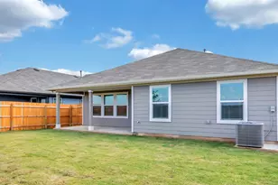 207 Sweetwater Crk Ln, Hutto, TX 78634 - Photo 4