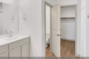 207 Sweetwater Crk Ln, Hutto, TX 78634 - Photo 2