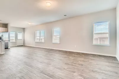 121 Freedom Park Avenue, Liberty Hill, TX 78642 - Photo 4