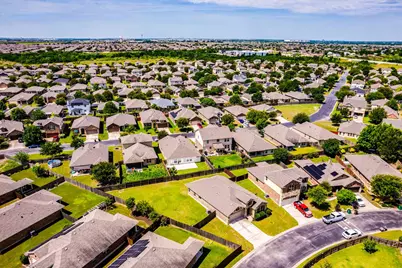 16829 Ruggio Road, Pflugerville, TX 78660 - Photo 34