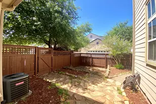 2009 Emma Long St, Austin, TX 78723 - Photo 28