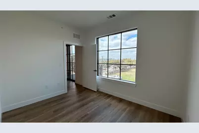 4315 S Congress Avenue #323, Austin, TX 78745 - Photo 10