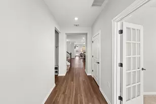 642 Martingale St, Georgetown, TX 78633 - Photo 4