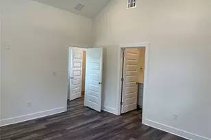 6901 Carver Ave, Austin, TX 78752 - Photo 12