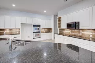 5701 Laguna Cliff Ln, Austin, TX 78734 - Photo 14