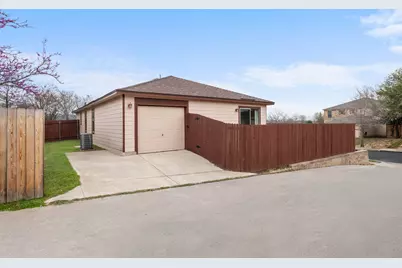 5811 Viewpoint Drive, Austin, TX 78744 - Photo 28