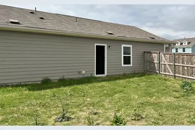 7501 Ivy Trellis Trail, Del Valle, TX 78617 - Photo 18