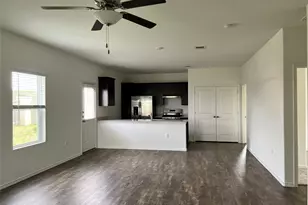 7501 Ivy Trellis Trl, Del Valle, TX 78617 - Photo 2