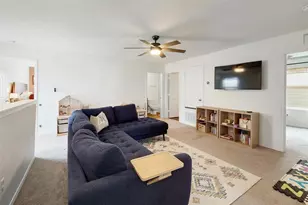 516 Hugenot Wy, Georgetown, TX 78626 - Photo 16