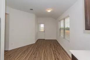 509 Greatest Gift Wy, Jarrell, TX 76537 - Photo 14