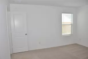 128 Hasty Heart Ct, Jarrell, TX 76537 - Photo 16