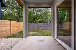 4513 S 3rd St, Austin, TX 78745 - Photo 26