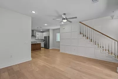 2827 Manor Road #2201, Austin, TX 78722 - Photo 6