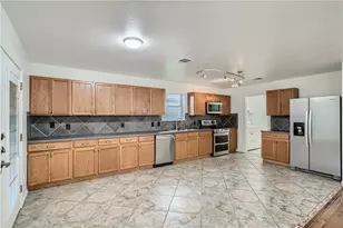 1105 Fox Sparrow Cove, Pflugerville, TX 78660 - Photo 8