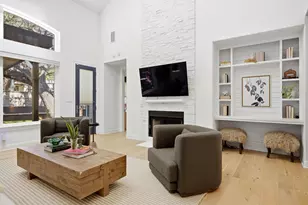 1600 W 39th 1/2 St, Austin, TX 78756 - Photo 20