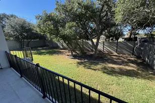 309 Wolf Rdg Rd, Georgetown, TX 78628 - Photo 2