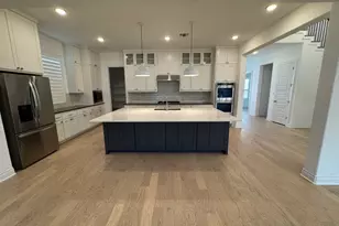 309 Wolf Rdg Rd, Georgetown, TX 78628 - Photo 8