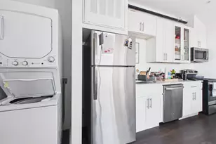 1010 W 26th St, Austin, TX 78705 - Photo 4