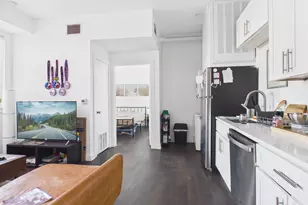 1010 W 26th St, Austin, TX 78705 - Photo 2