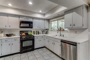 2713 Tether Trail, Austin, TX 78704 - Photo 10