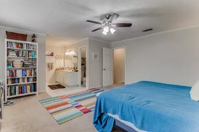 2713 Tether Trail, Austin, TX 78704 - Photo 14