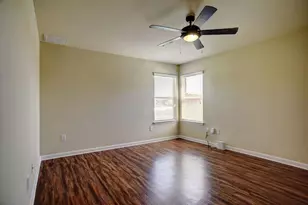 410 S Hunting Lodge Ln, Bastrop, TX 78602 - Photo 16