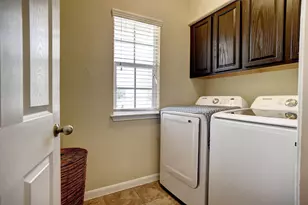 410 S Hunting Lodge Ln, Bastrop, TX 78602 - Photo 28