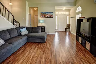 410 S Hunting Lodge Ln, Bastrop, TX 78602 - Photo 8