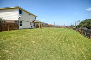 410 S Hunting Lodge Ln, Bastrop, TX 78602 - Photo 32