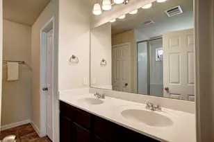 410 S Hunting Lodge Ln, Bastrop, TX 78602 - Photo 20