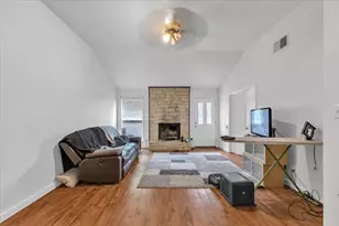 8713 Pineridge Dr, Austin, TX 78729 - Photo 26