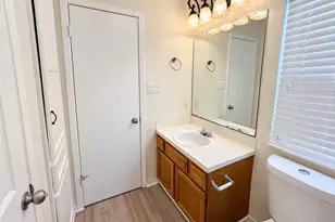 8713 Pineridge Dr, Austin, TX 78729 - Photo 30