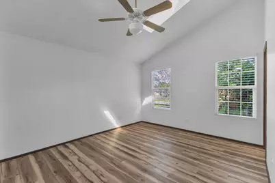 8713 Pineridge Drive, Austin, TX 78729 - Photo 8