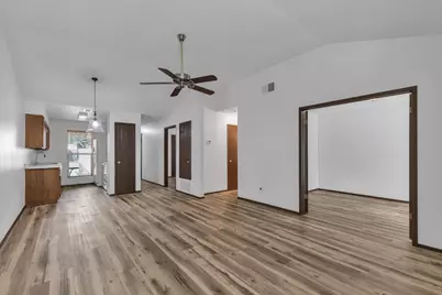 8713 Pineridge Drive, Austin, TX 78729 - Photo 14