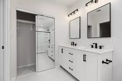 7611 Oak Hedge Place, Austin, TX 78745 - Photo 20