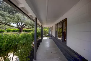 7611 Oak Hedge Pl, Austin, TX 78745 - Photo 4