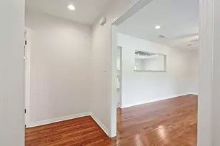 7611 Oak Hedge Pl, Austin, TX 78745 - Photo 6