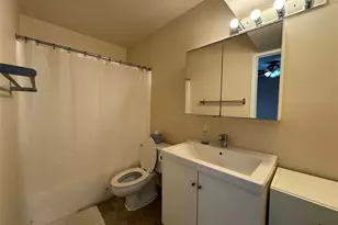 910 Duncan Ln, Austin, TX 78705 - Photo 6