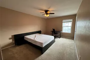 910 Duncan Ln, Austin, TX 78705 - Photo 4