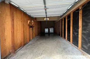 910 Duncan Ln, Austin, TX 78705 - Photo 14