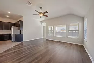 717 N Emory Cove, Hutto, TX 78634 - Photo 8