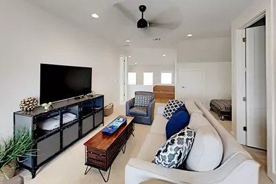 19517 Flying J Boulevard #6, Spicewood, TX 78669 - Photo 22