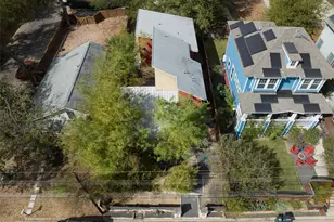 2302 E 9th St, Austin, TX 78702 - Photo 28