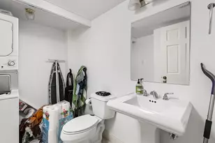 811 E 46th St, Austin, TX 78751 - Photo 16