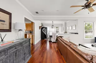 811 E 46th St, Austin, TX 78751 - Photo 6