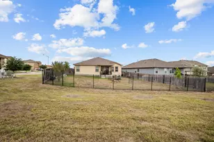 104 Cypress Hills Rd, San Marcos, TX 78666 - Photo 28