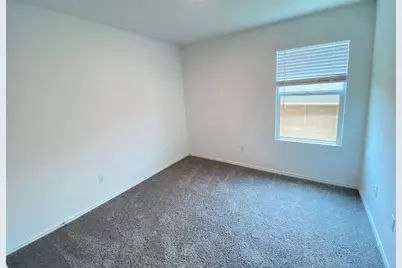 239 Barcelona, Kyle, TX 78640 - Photo 14
