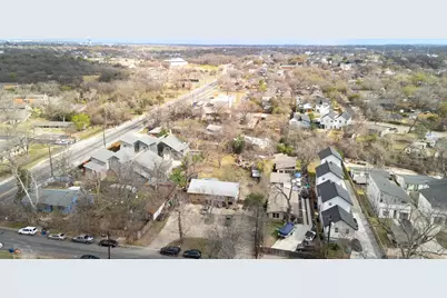 4608 Prock Lane, Austin, TX 78721 - Photo 4