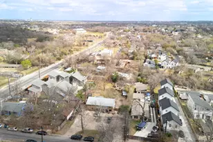 4608 Prock Ln, Austin, TX 78721 - Photo 4